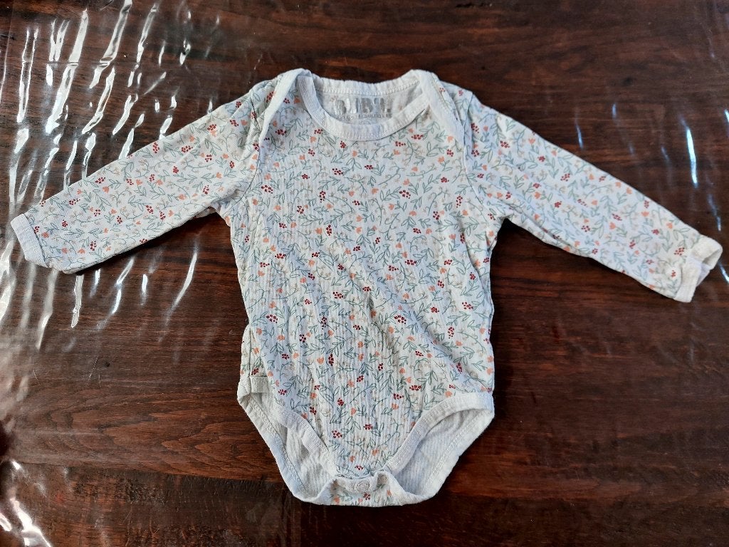Lot 3 Body bebe t68, Enlèvement ou Envoi, Comme neuf, Fille, Vêtements de nuit ou Sous-vêtements