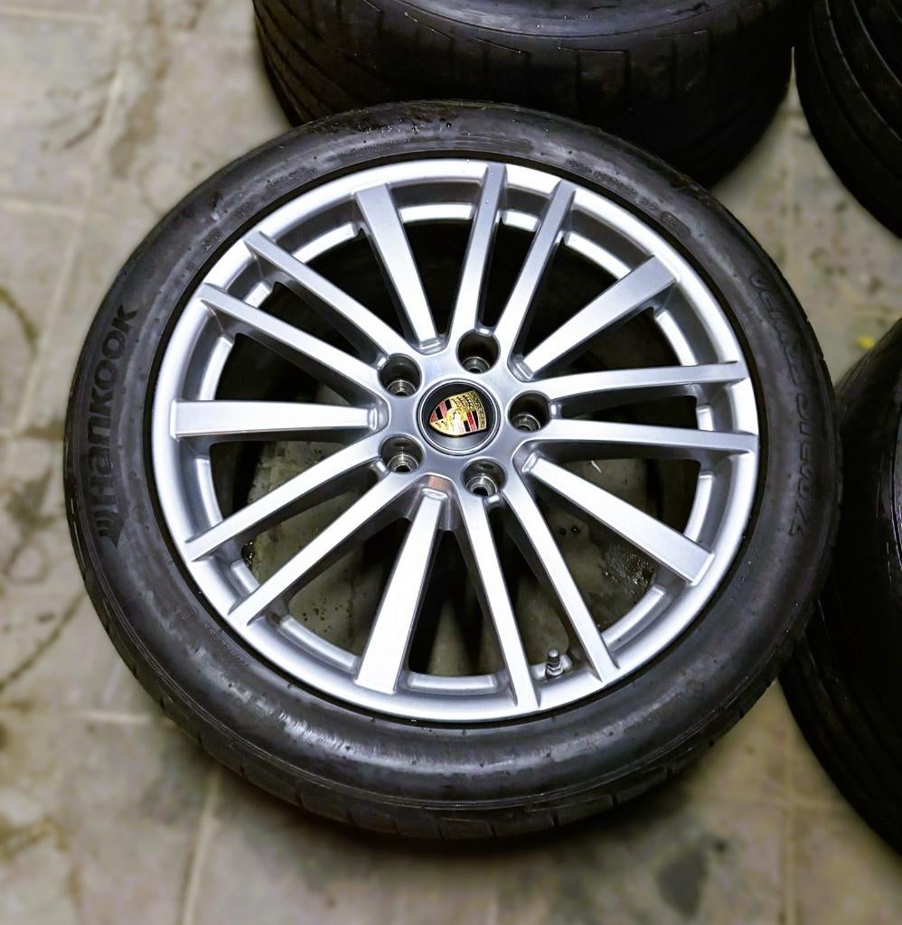 Originele 20 inch Porsche Panamera 971 zomerset, Auto-onderdelen, Ophalen, Banden en Velgen, Nieuw, Personenwagen