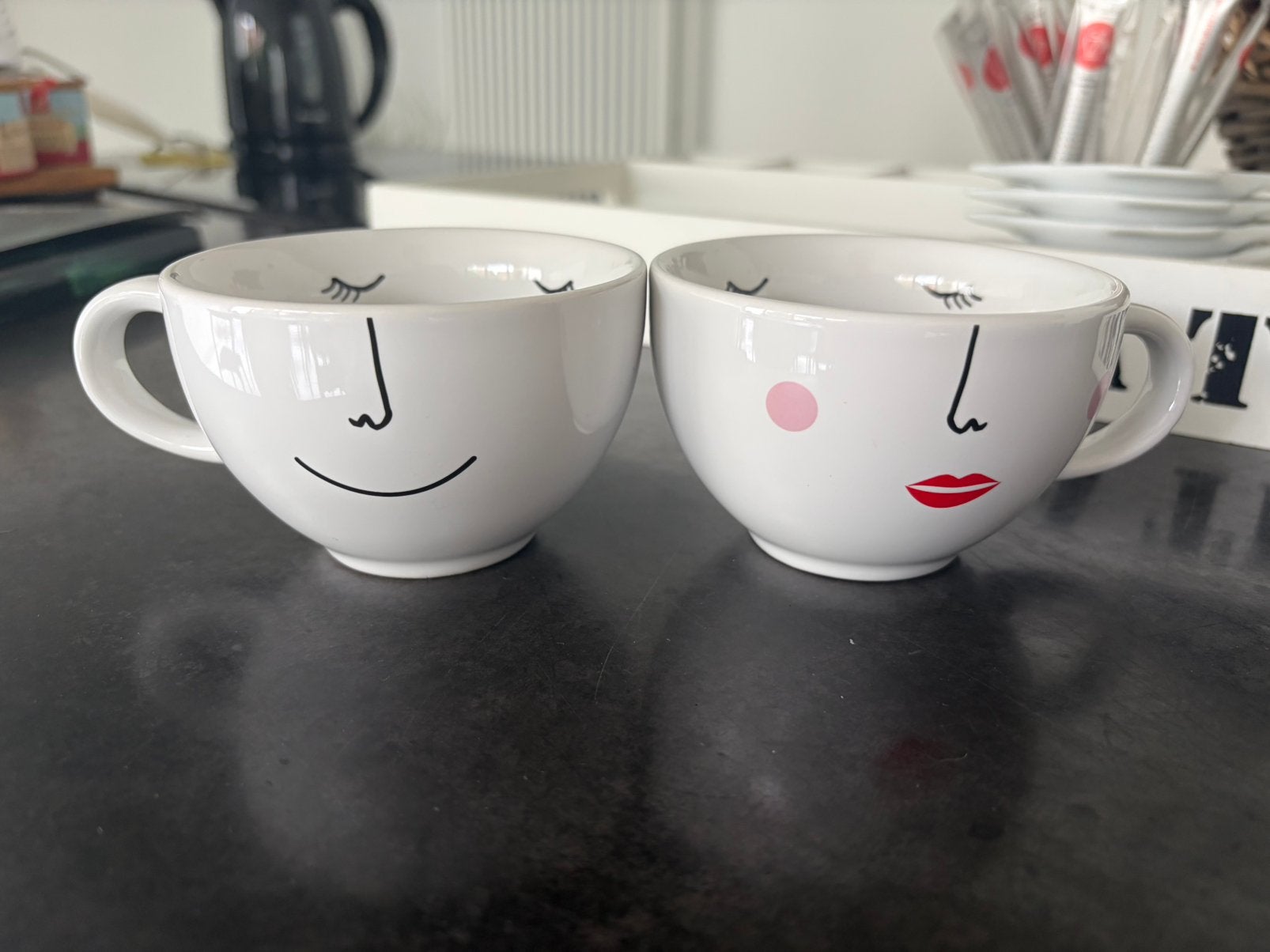 Twee schattige tassen, Huis en Inrichting, Hema, Keramiek, Nieuw, Modern