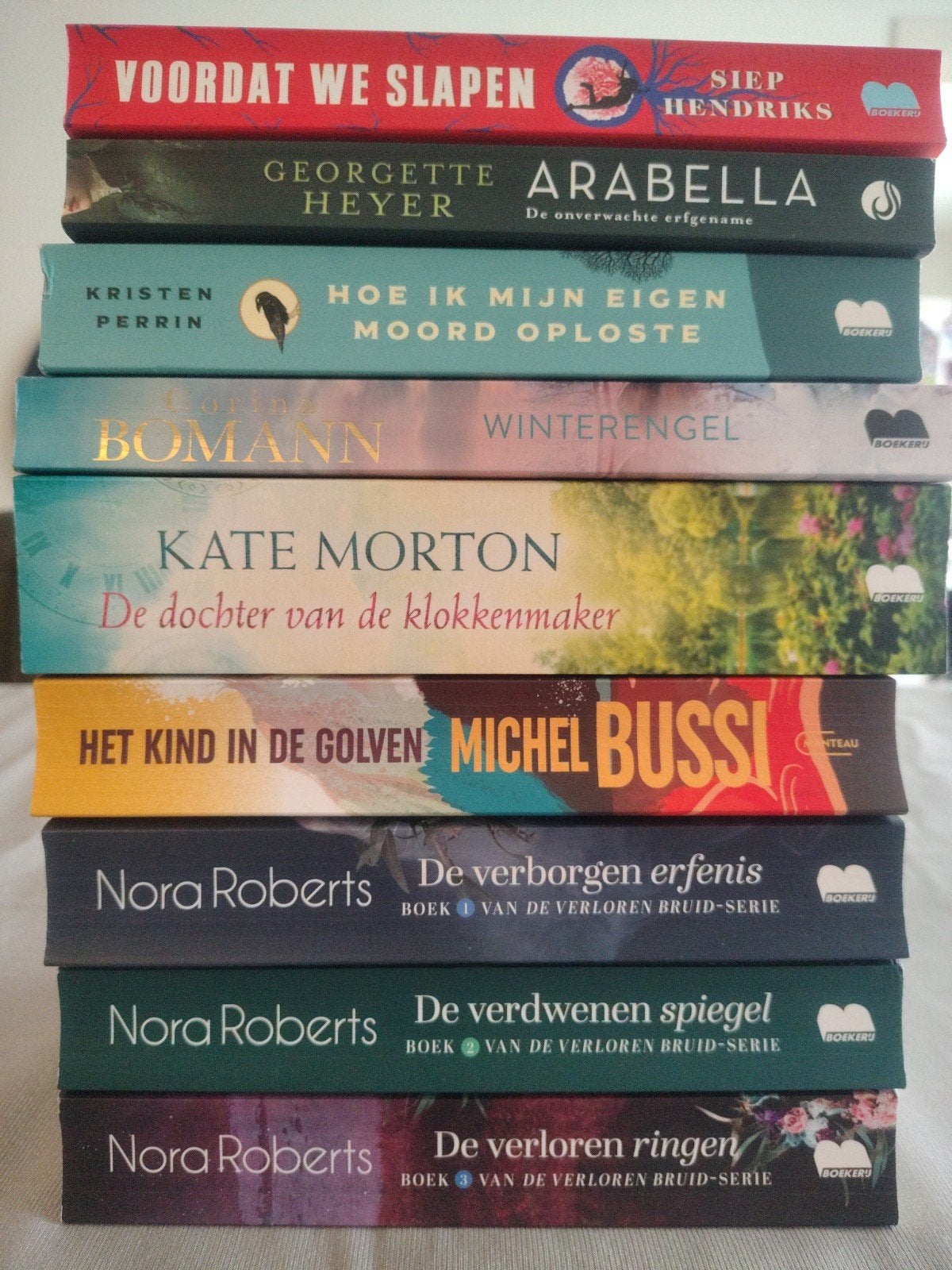 Boekenpakket Nora Roberts- Kate Morton en andere, Boeken, Ophalen of Verzenden