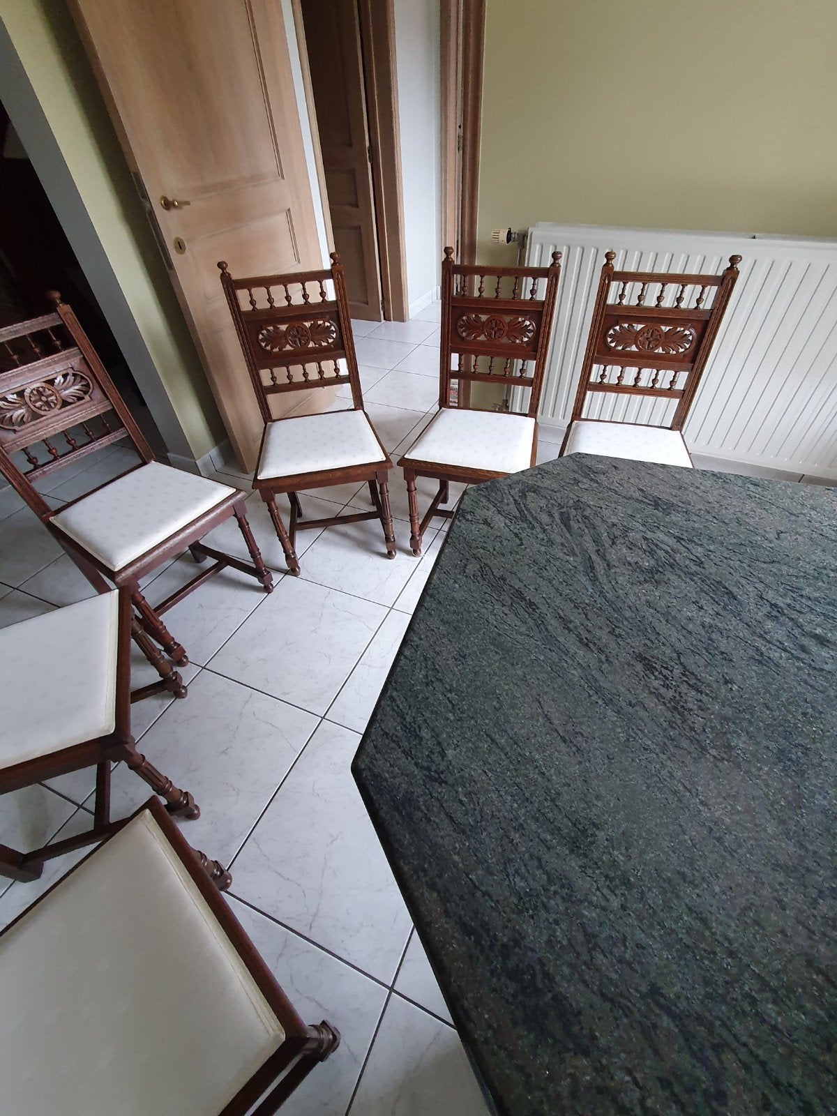 BELLES CHAISES ANCIENNES TOPKOOP En parfait état 6 pièces 89, Immo, Appartements & Studios à louer