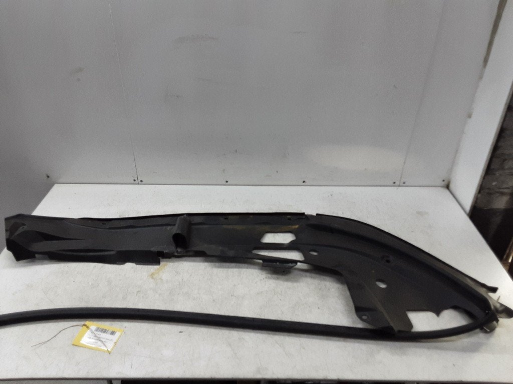 GARNITURES WINDSHIELD BMW XM (09) (01-2022/-) (9451355), Utilisé, BMW, Avant, Petuelring 130
80809  München, DE