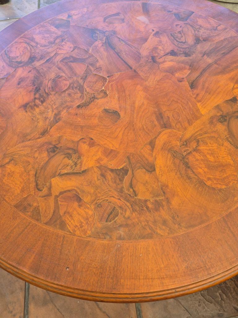 Salontafel in hout, Ophalen
