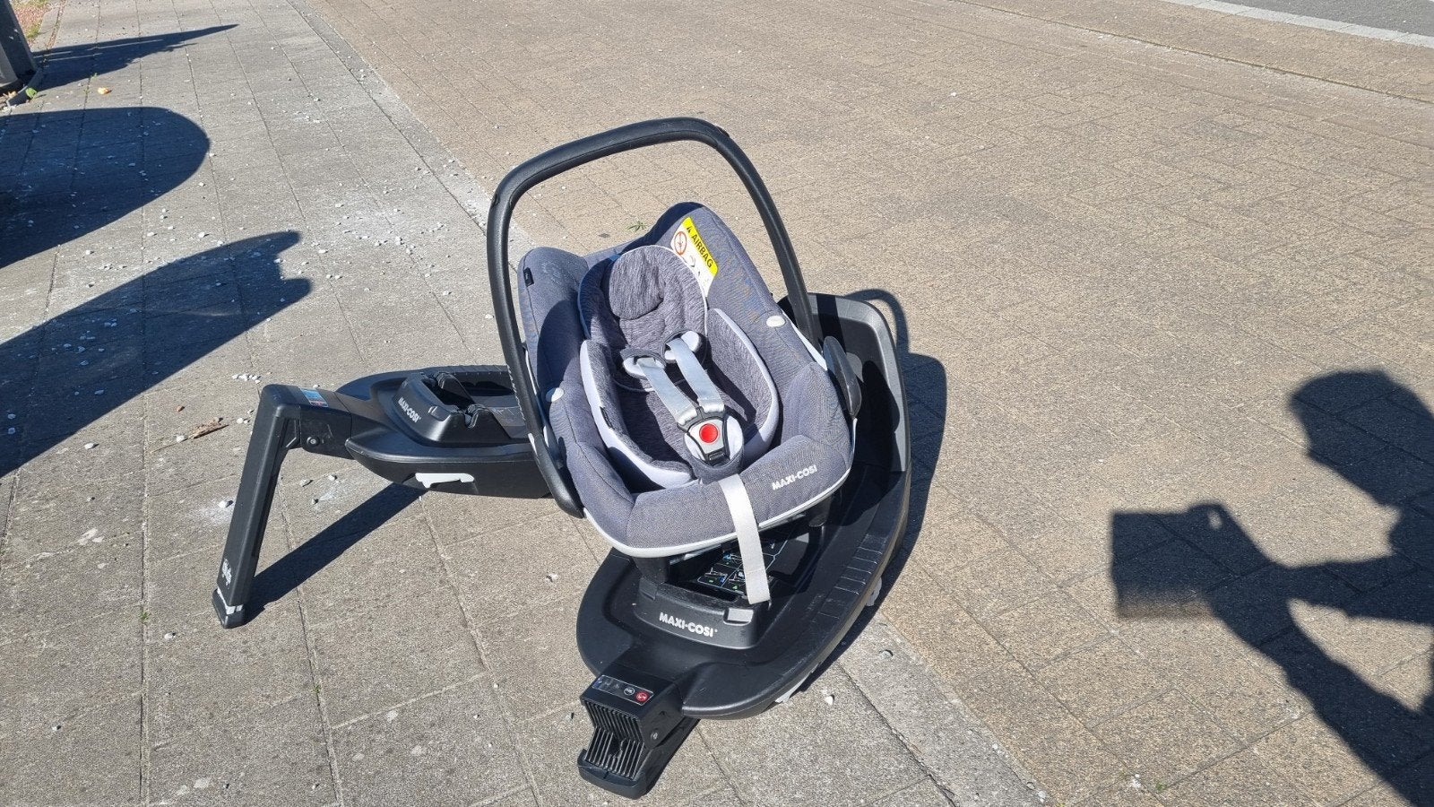 Maxi-Cosi Pebble Pro i-Size + 2x FamilyFix3 base, Kinderen en Baby's, 0 t/m 10 kg, Gebruikt, Ophalen of Verzenden, Isofix