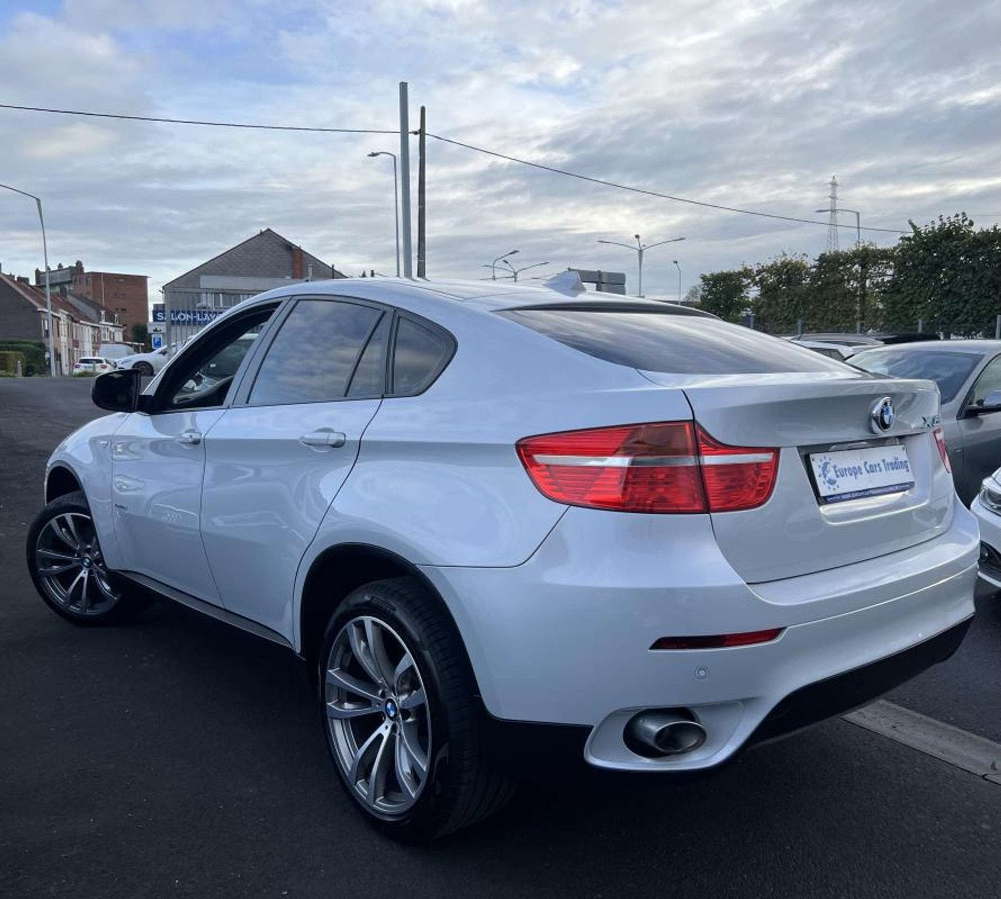 BMW X6 PACK M Xdrive 40D 306CH BVA CUIR T.OUVRANTGAR 12M, Auto's, Automaat, Gebruikt, Zwart, 2993 cc