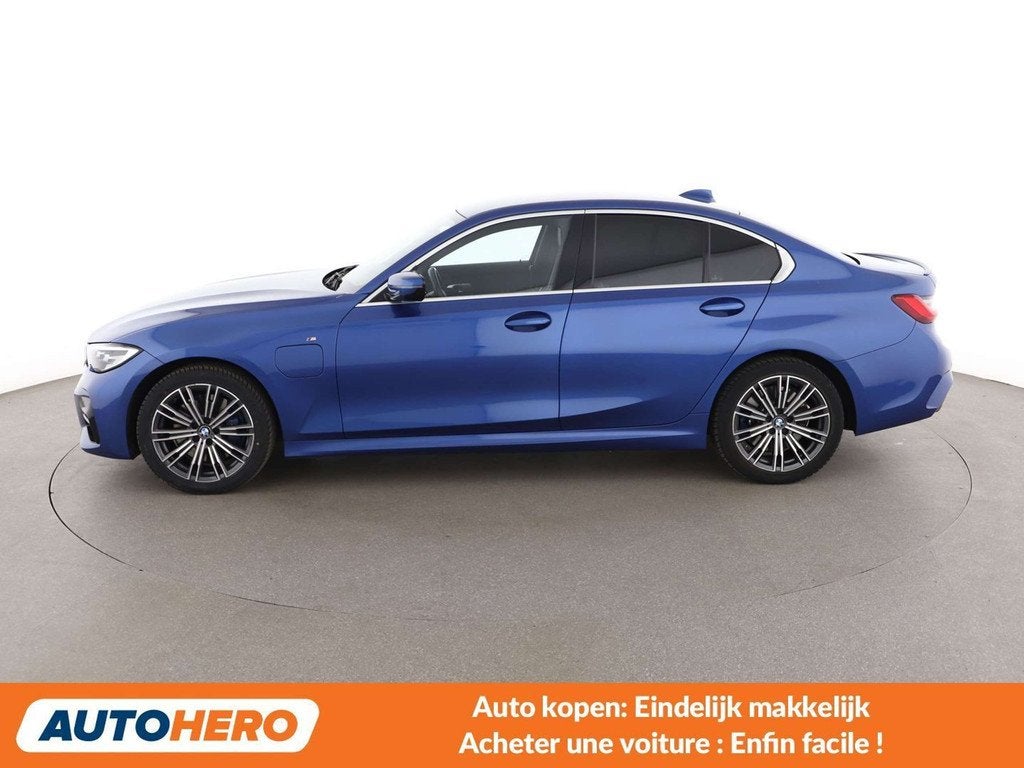 BMW 3 Serie 330 330e M Sport (bj 2020, automaat), Auto's, BMW, Automaat, Achterwielaandrijving, Blauw, Lichtsensor