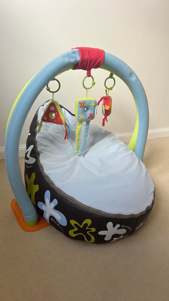 Babykussen + babygym, Ophalen, Zo goed als nieuw, Babygym