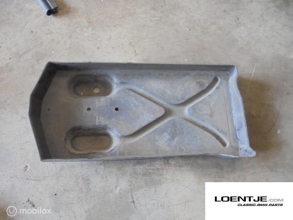 Accubak BMW 3-serie E30 achterin 325i 320i 318i etc, Enlèvement ou Envoi, Utilisé, BMW, BMW