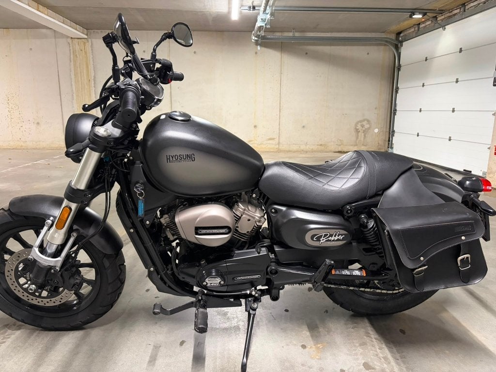 Hyosung GV125S‑Evo – 125cc – 2024 – In topstaat, 2 cilinders, Gebruikt, Particulier, 125 cc