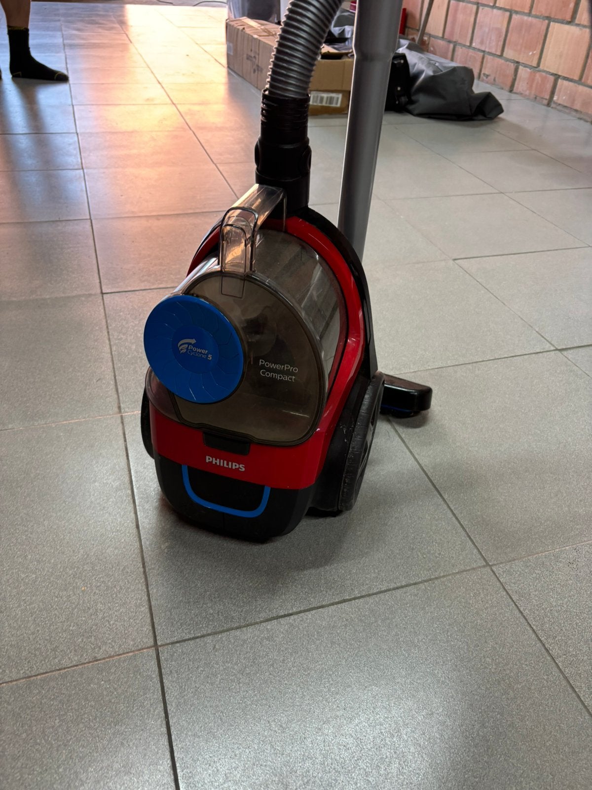 Stofuiger zonder zak, Philips, Réservoir, Aspirateur traîneau, Enlèvement