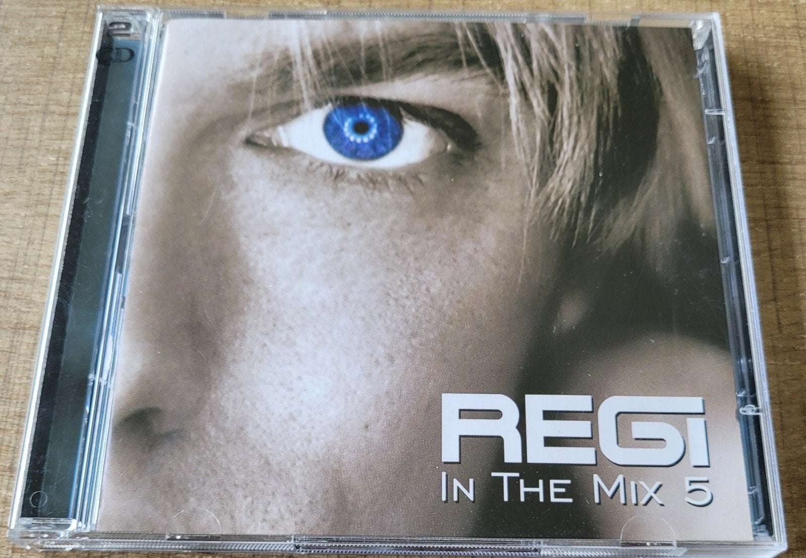 CD-Album Regi - In The Mix 5 - 2 CD, CD & DVD, CD | Dance & House, Enlèvement ou Envoi, Comme neuf, Dance populaire