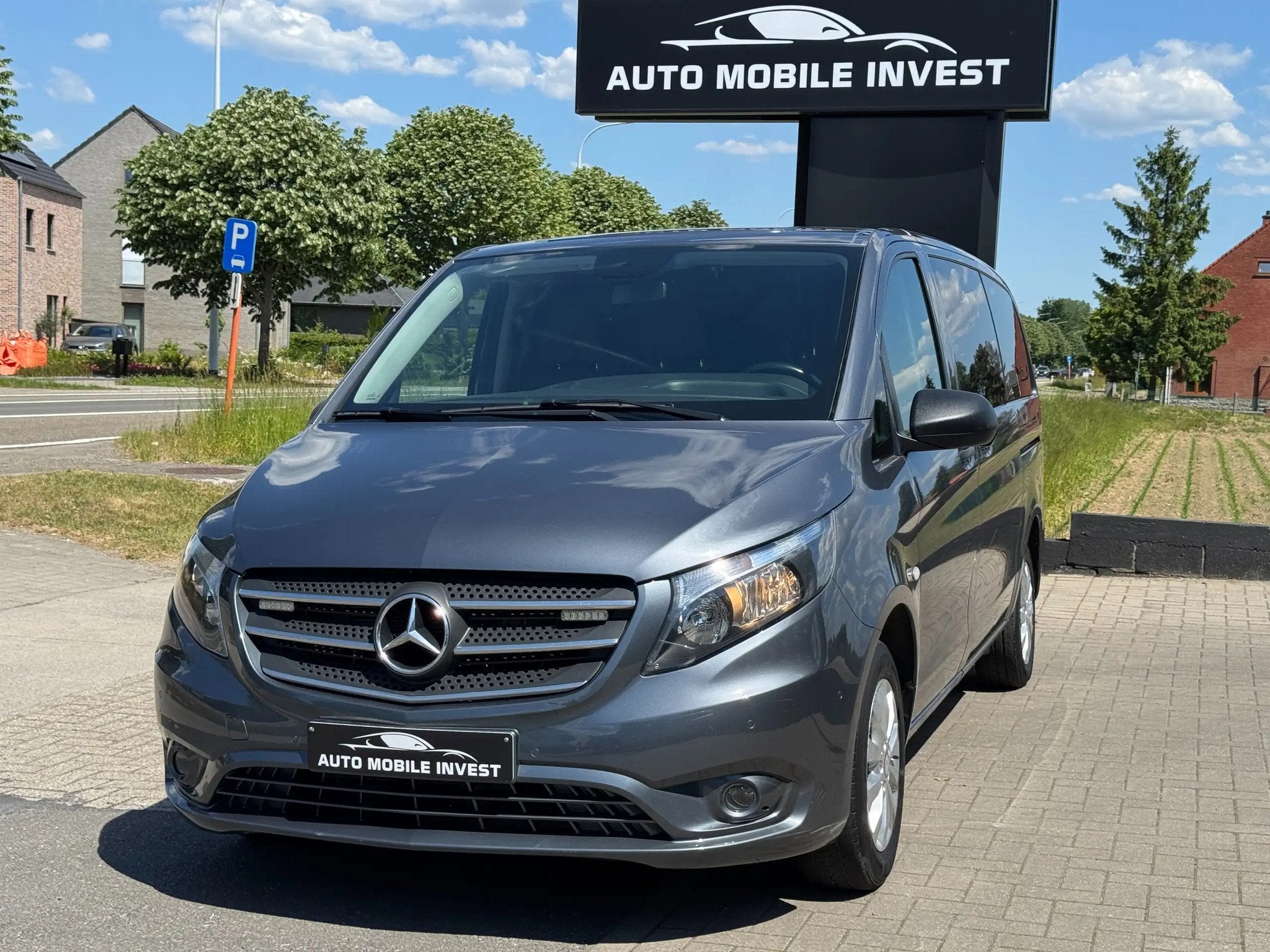 Mercedes-Benz Vito 2.1 AUTOMATIC CEREMONIE-/LIJKWAGEN 0483/4, 4 cilinders, 136 pk, Leder, Bedrijf