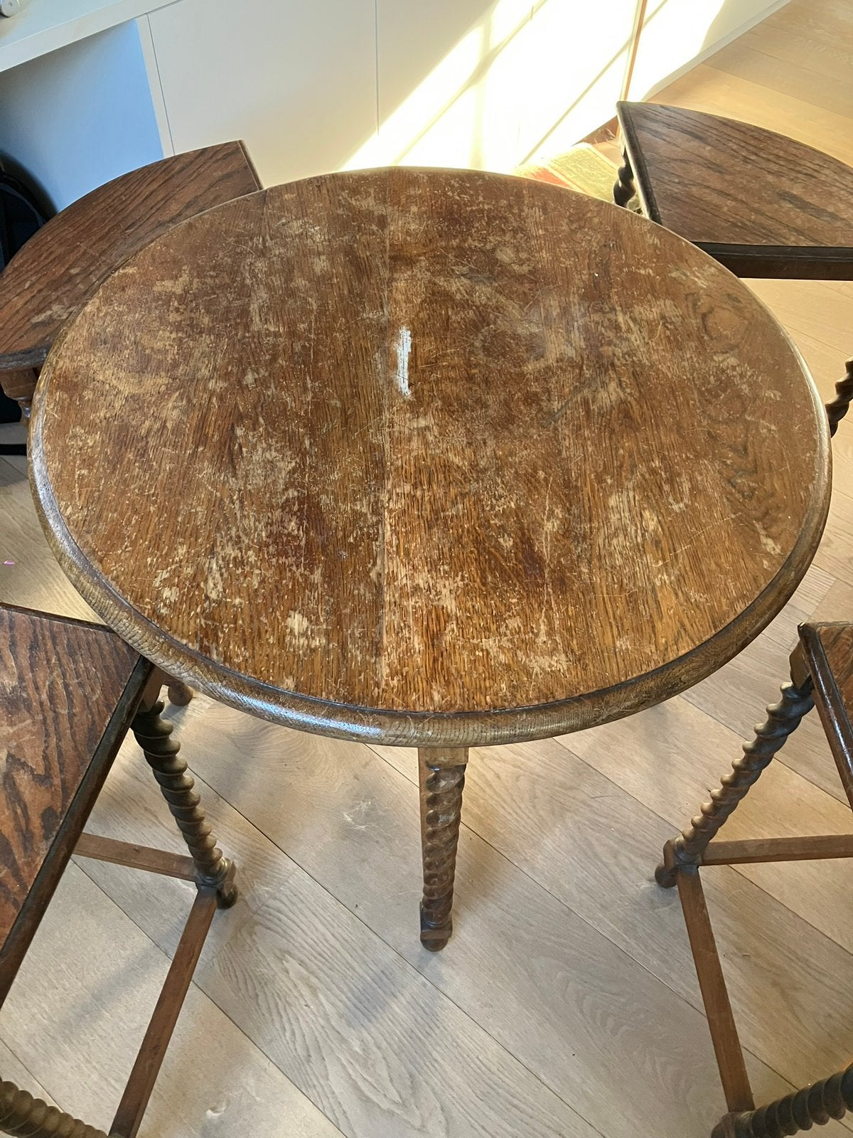Table basse, Enlèvement, Utilisé