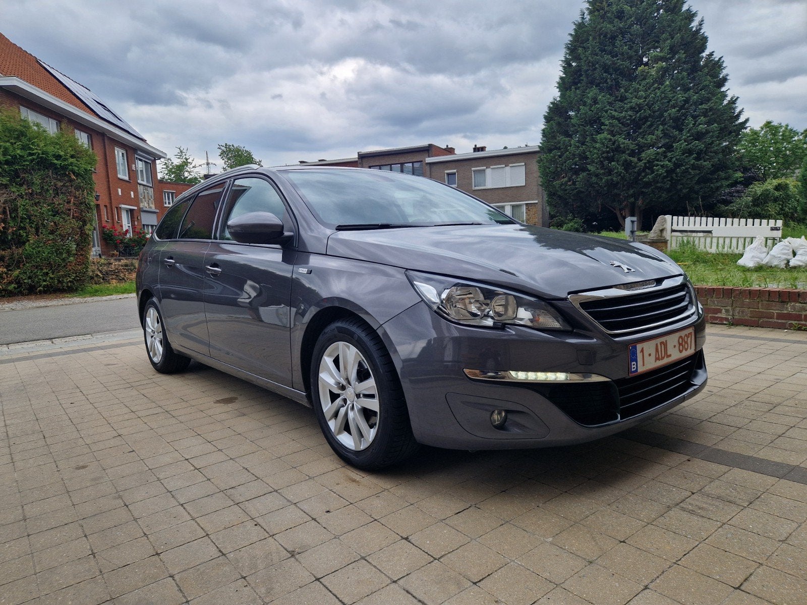 Peugeot 308 1.6hdi/Euro 6b/Caméra/Airco/GPS/Carnet full, Argent ou Gris, Achat, Euro 6, Autre carrosserie
