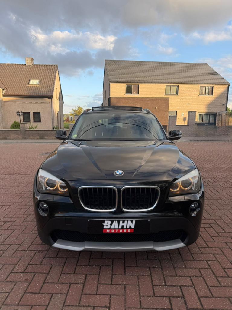 BMW X1, Auto's, BMW, Euro 5, Zwart, Bedrijf, 5 deurs