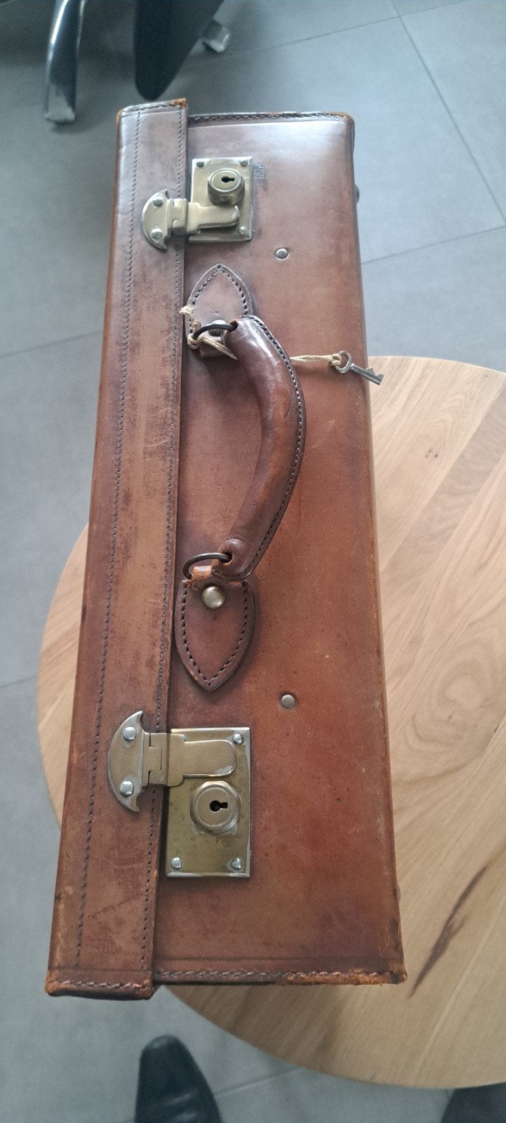mooie antieke lederen koffer, Gebruikt, 45 tot 55 cm, Slot, Leer