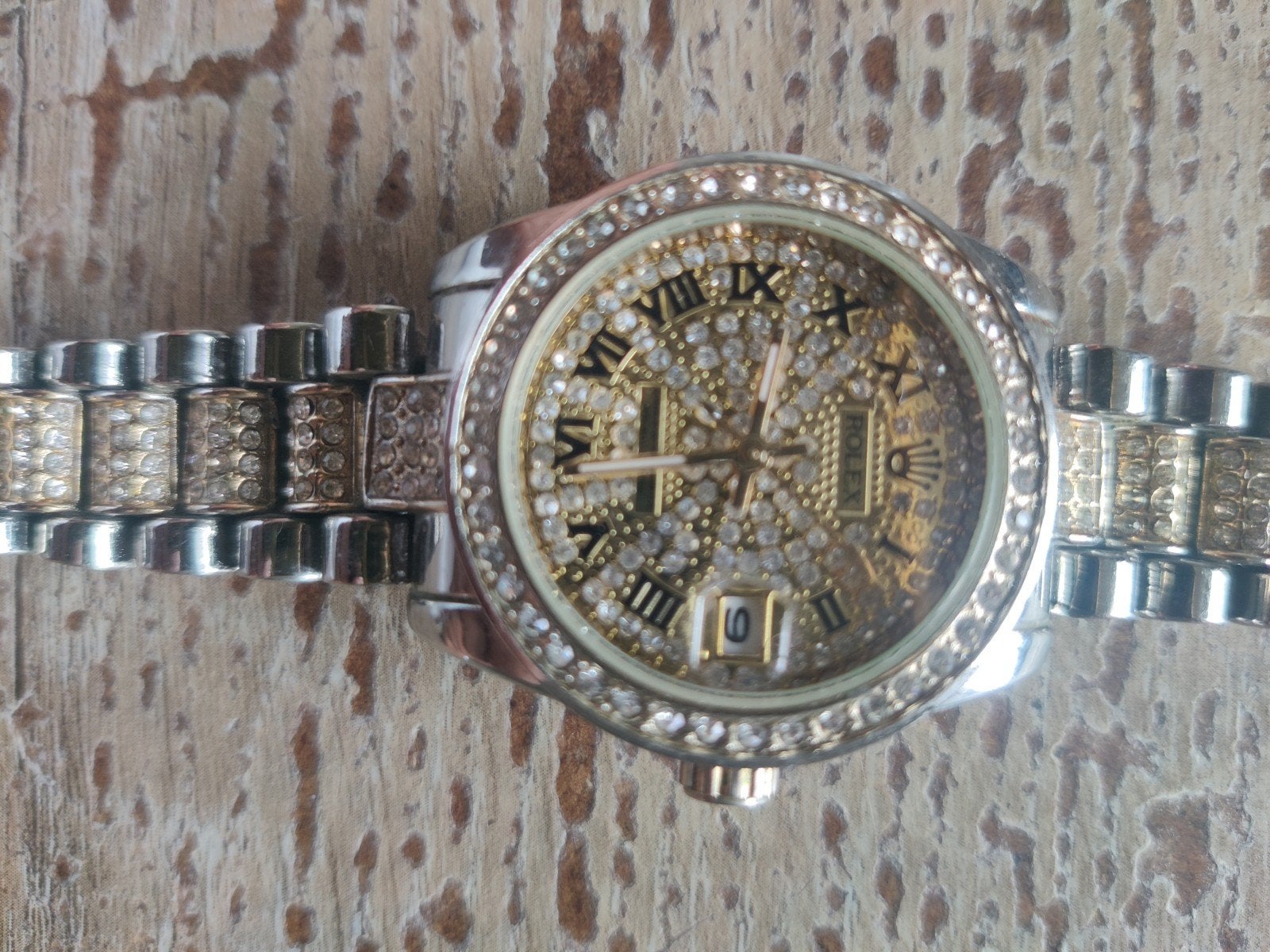 montre femme, Bijoux, Sacs & Beauté, Montre-bracelet, Enlèvement ou Envoi, Comme neuf, Avec strass