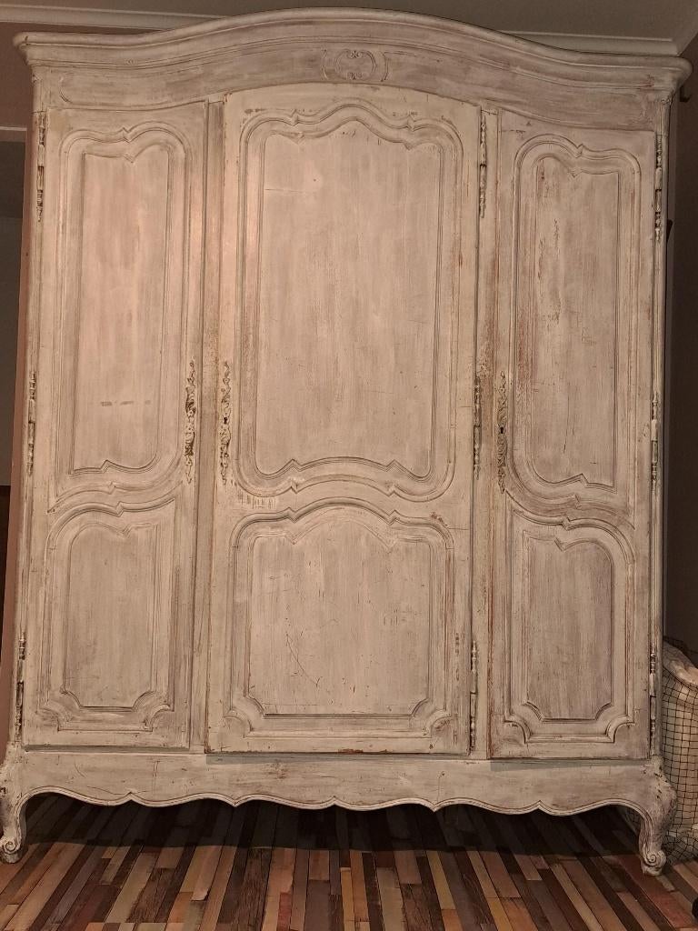 Armoire ancienne style Louis XV, Enlèvement