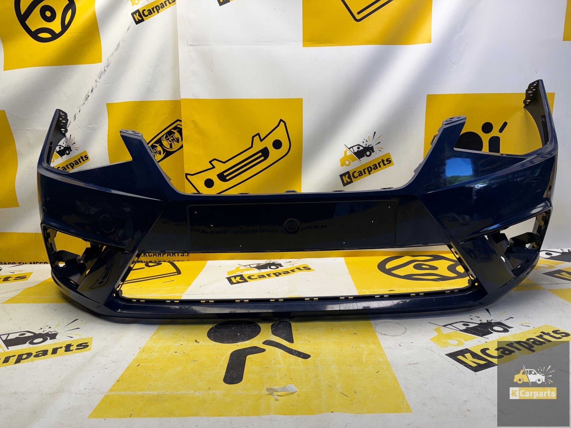 Voorbumper seat ibiza 5 V 6F Origineel bumper 6F0807221D, Gebruikt, Voor, Autovia A-2, Km 585 585
08760  Martorell, ES, SEAT S.A.