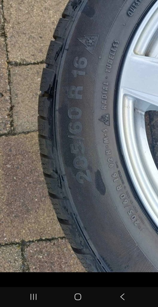 4 16 inch aluminium velgen en winterbanden in goede staat, Auto-onderdelen, Ophalen, 16 inch, Band(en), 205 mm