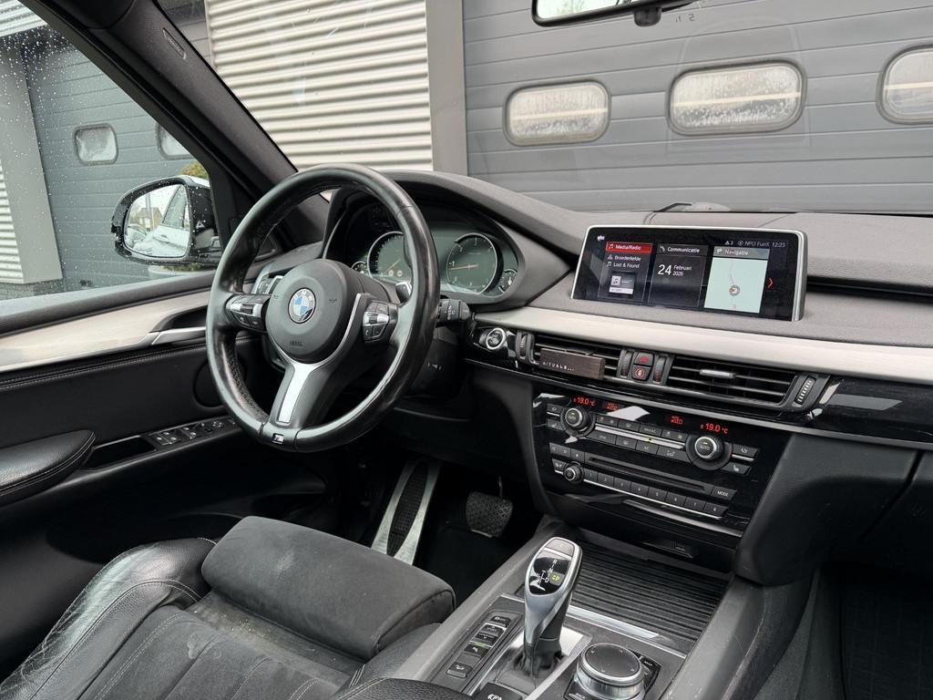BMW X5 xDrive30d High Executive M-Sport | Panoramadak | Head, Auto's, Automaat, Gebruikt, 2993 cc, Leder