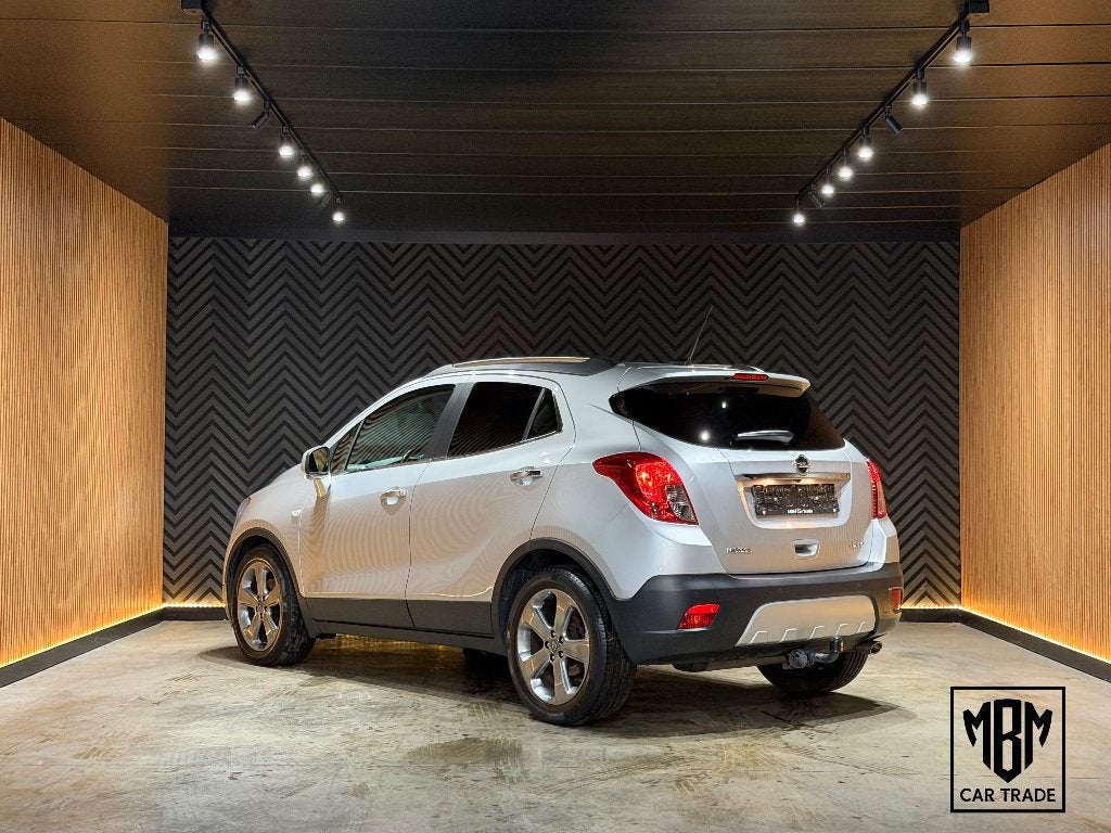 ✅ Opel Mokka 1.4 Turbo Cosmo GARANTIE Trekhaak Camera Xenon, Auto's, Voorwielaandrijving, 139 g/km, Zwart, 4 cilinders