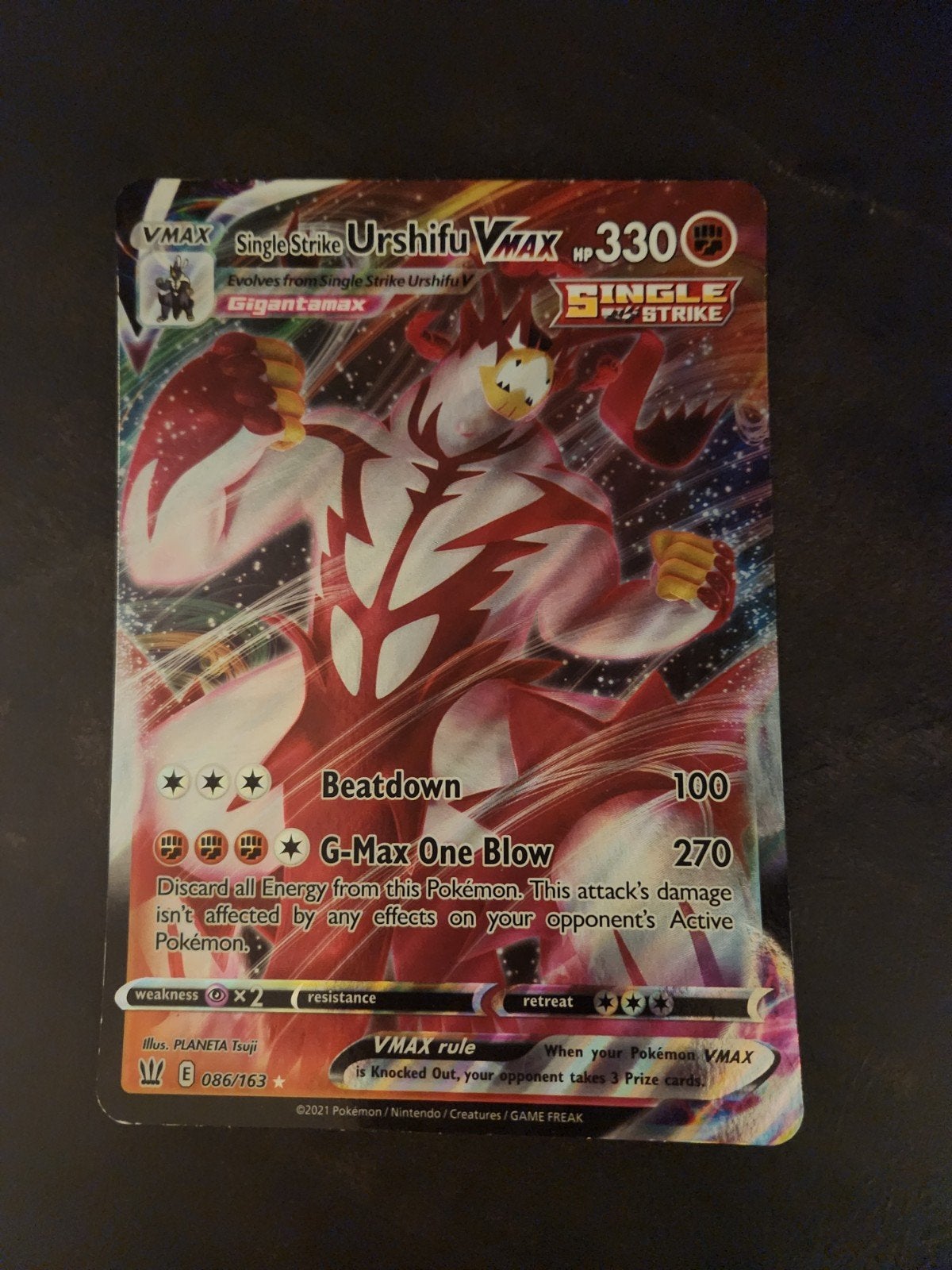 Grande carte Pokémon — Rapid Strike Urshifu VMAX — 330 CV, Enlèvement ou Envoi, Comme neuf, Cartes en vrac, Foil
