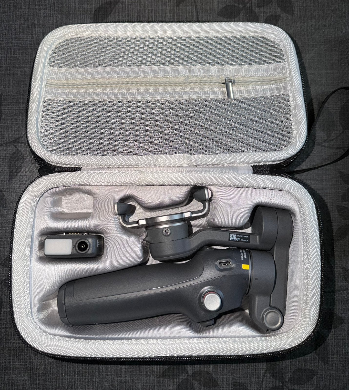 DJI Osmo Mobile 8 – NIEUW / NOOIT GEBRUIKT + opbergcase, Enlèvement, Comme neuf, Cardan, DJI