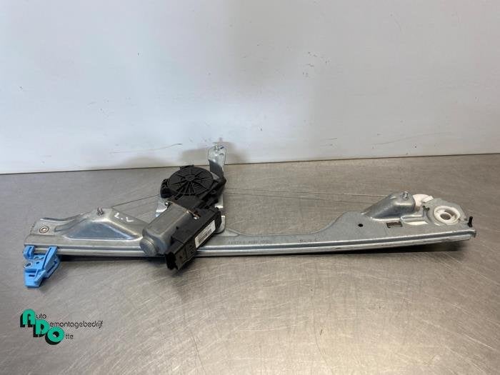 Mécanique vitre 4portes avant gauche d'un Renault Modus (Mo, Renault, -, 3 mois de garantie, Utilisé