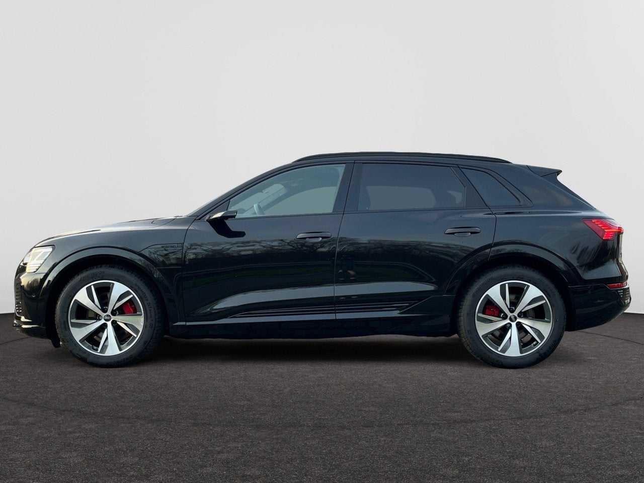 Audi Q8 e-tron 106 kWh 55 Quattro S line - Competition, Autos, Achat, Q8 e-tron, Automatique, Ordinateur de bord