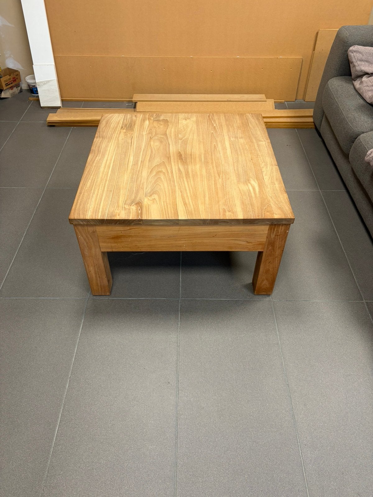 Tafeltje eiken hout, Ophalen, Zo goed als nieuw