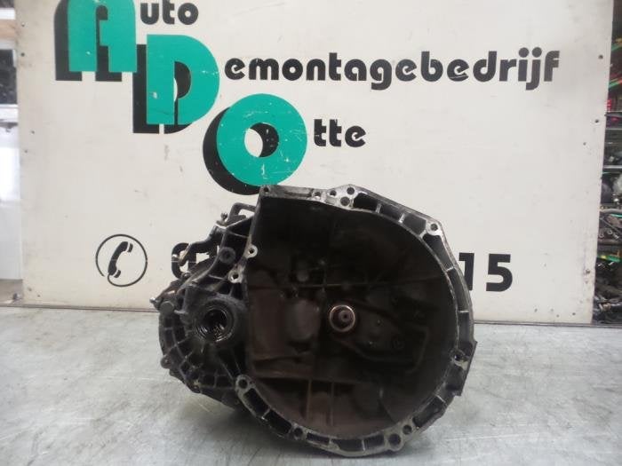 Boîte de vitesse d'un Peugeot 206 (206 98-), -, 3 mois de garantie, Utilisé, -