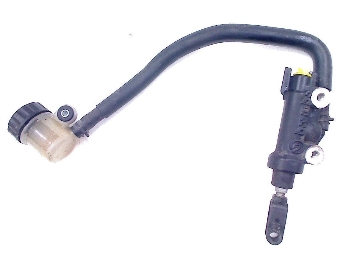 FREIN MAITRE CYLINDRE ARRIÈRE Yamaha MT 09 2014-2017, Dhr. S. di Majo, Utilisé, Info@cama-motorparts.nl, P.J. Troelstraweg 8 8
3144 CX  MAASSLUIS, NL