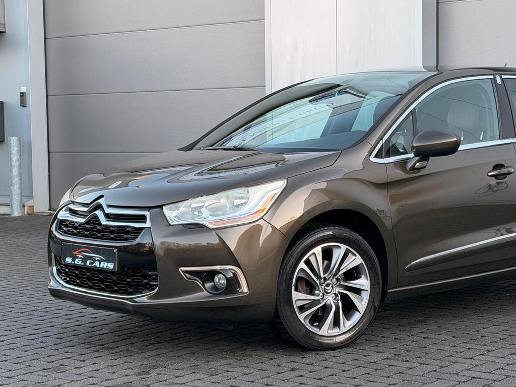 CITROEN DS4 2011 DIESEL 1.6 235.000km EURO5, Auto's, Euro 5, Bedrijf, 5 deurs, Te koop