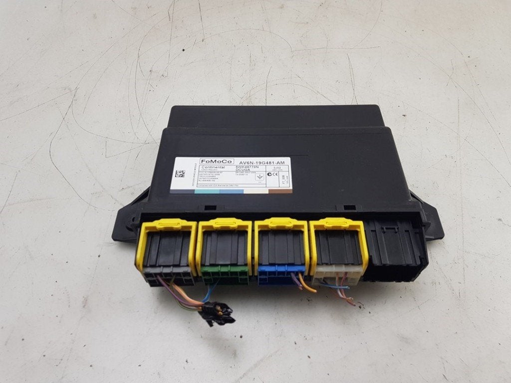 MODULE KEYLESS VEHICLE Ford Kuga II (DM2) (01-2012/06-2019), Gebruikt, Henry-Ford-Straße  1
50735  Köln, DE, Ford-Werke GmbH, Kunden@ford.com