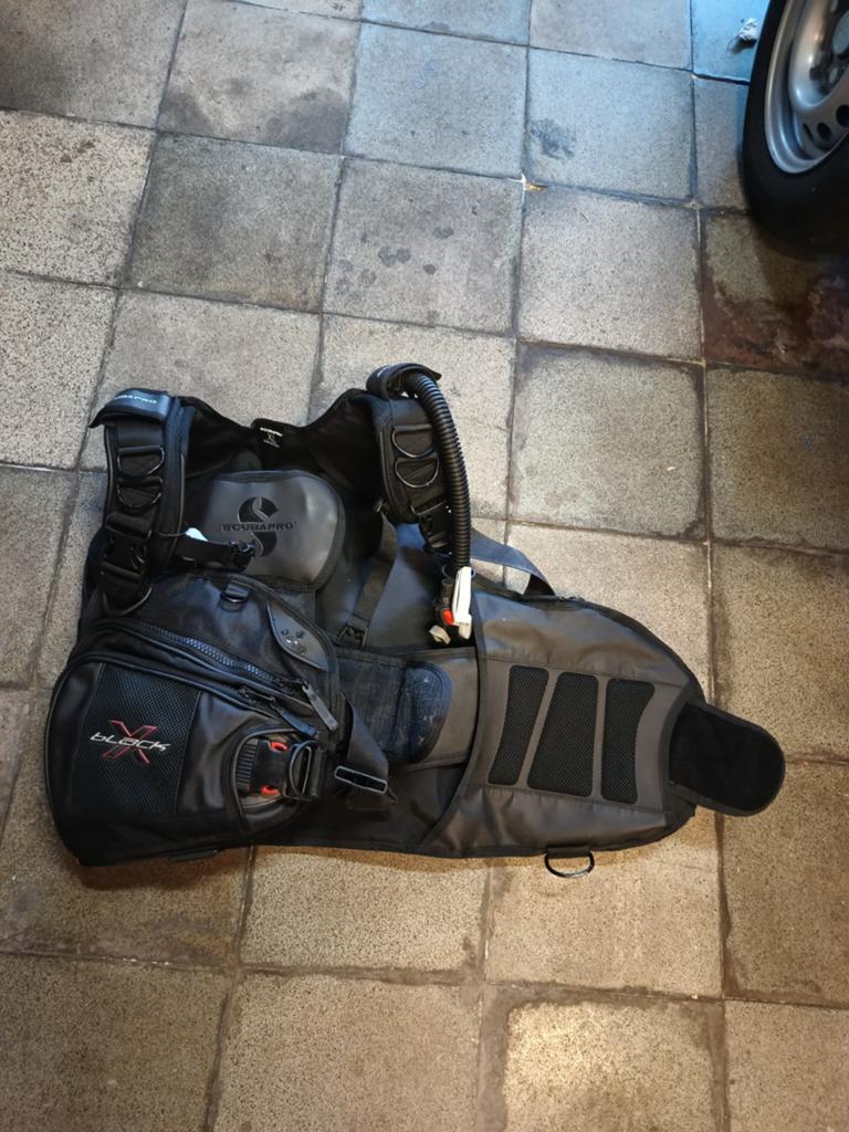 Scubapro x-black jacket bcd maat XL, Ophalen