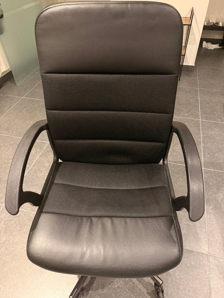 Chaise de bureau noire réglable - roulettes à revoir, Maison & Meubles, Enlèvement, Utilisé, Noir, Chaise de bureau