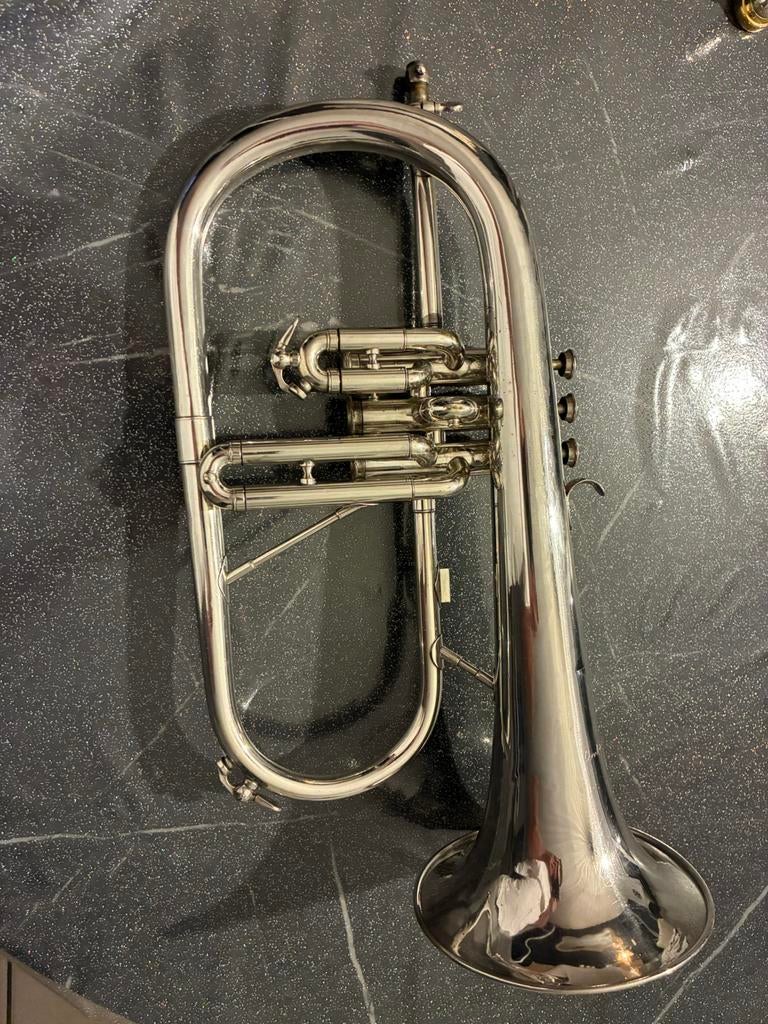 Bugle antoine courtois, Enlèvement ou Envoi, Utilisé