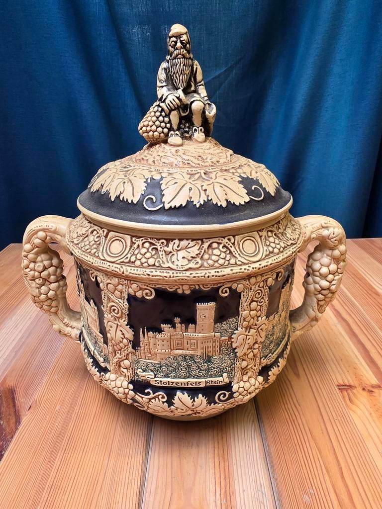 vintage ceramic Marzi & Remy German Castles Punch, Enlèvement