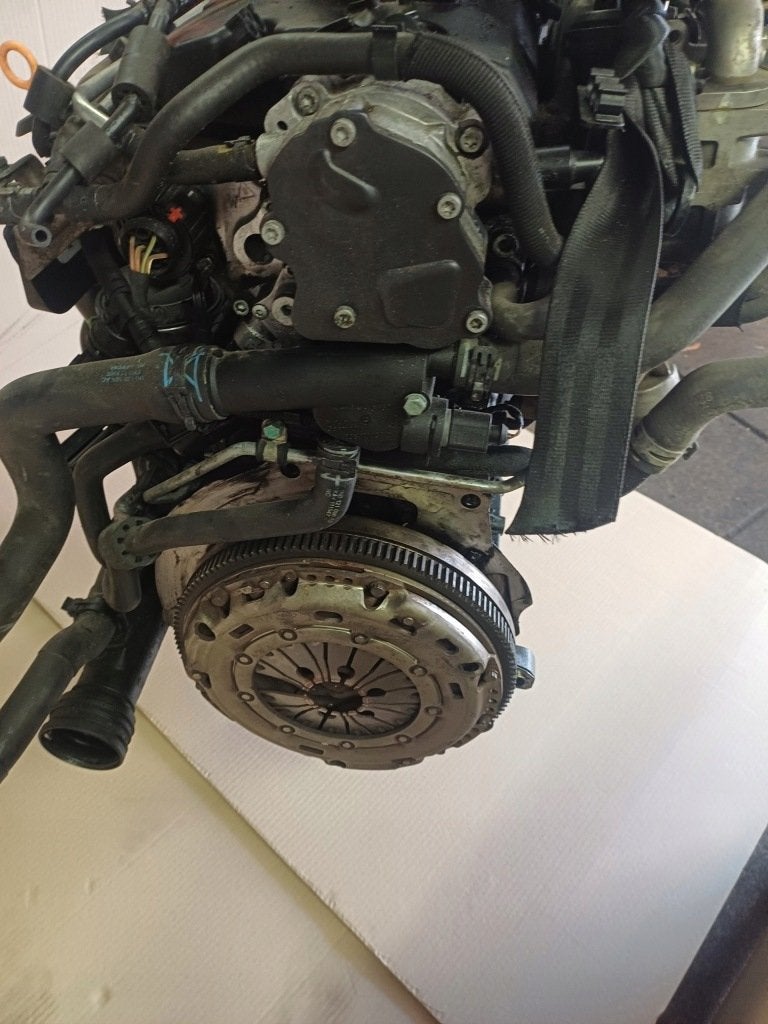 Moteur BRU Complet VW GOLF TOURAN, Envoi, Utilisé, Skoda