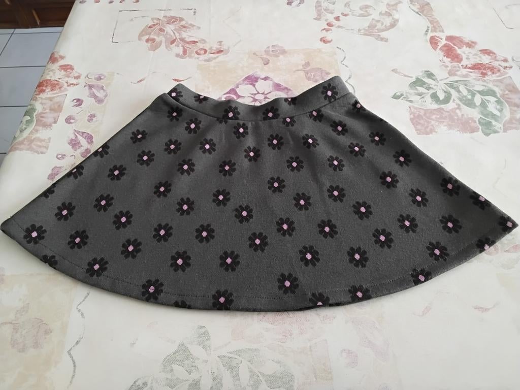Rokje, broekrokje en giletje voor meisjes (98 cm / 3 jaar), Ophalen