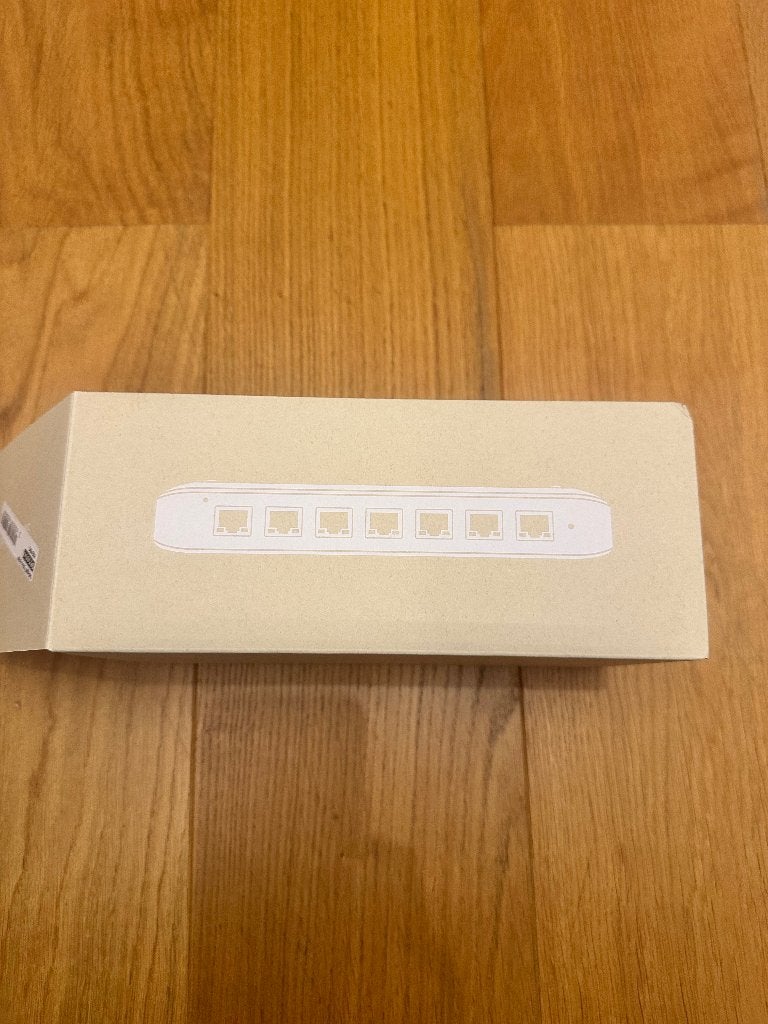 Ubiquiti unifi Ultra 60w switch POE+, Computers en Software, Ophalen of Verzenden, Zo goed als nieuw