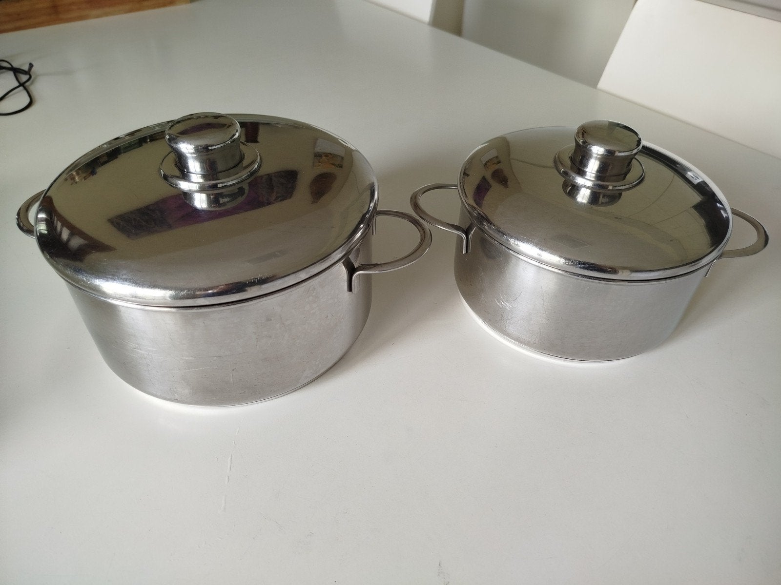 2 marmites en acier inoxydable 18/10 avec fond épais, Maison & Meubles, Cuisine | Casseroles & Poêles, Enlèvement ou Envoi, Inox