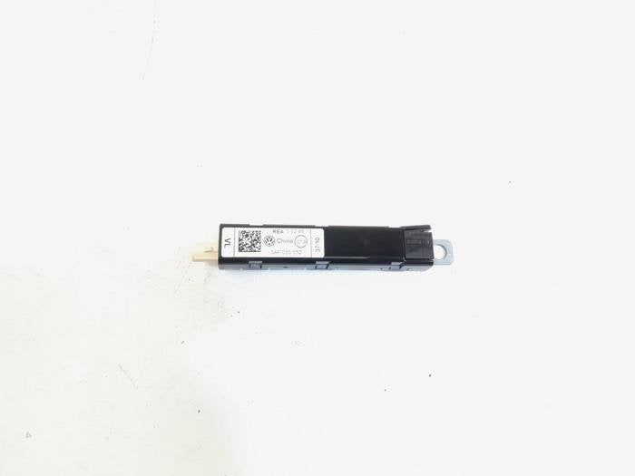 Antenne amplificateur d'un Volkswagen Passat, Volkswagen, -, 3 mois de garantie, Utilisé