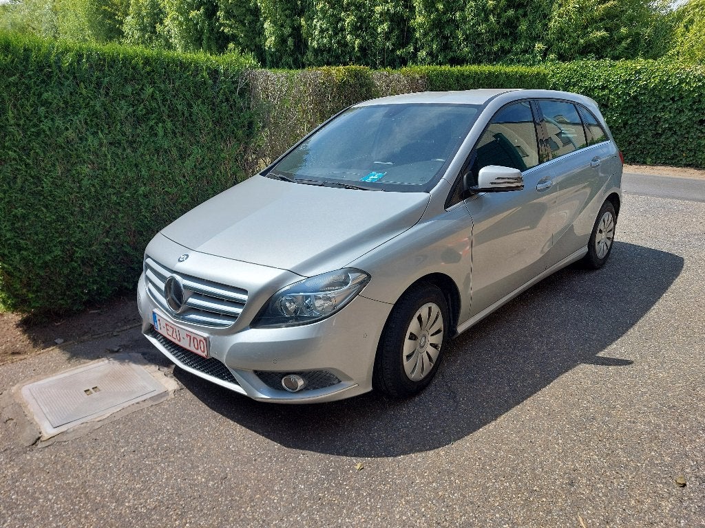 mercedes B180, Auto's, Stof, 4 cilinders, 1595 cc, 5 zetels