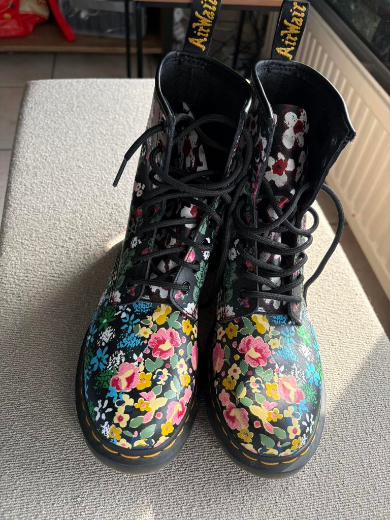 Dokter martens maat 40, Autres couleurs, Comme neuf, Enlèvement, Boots et Botinnes