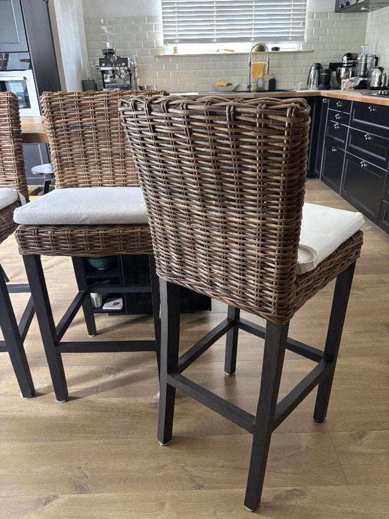 3 chaises en bois et rotin, Trois, Comme neuf, Enlèvement, Cottage