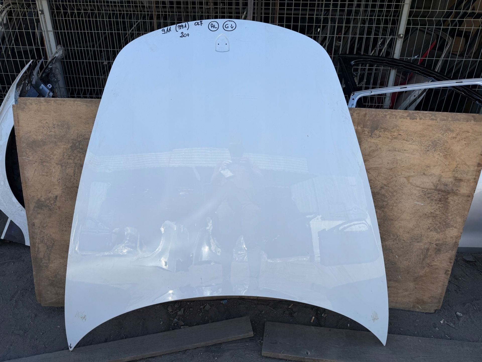 Porsche Carrera 911 991 Capot 2011-2019, Porscheplatz 1
70435  Stuttgart, DE, Porsche, Info@porsche.de, Utilisé