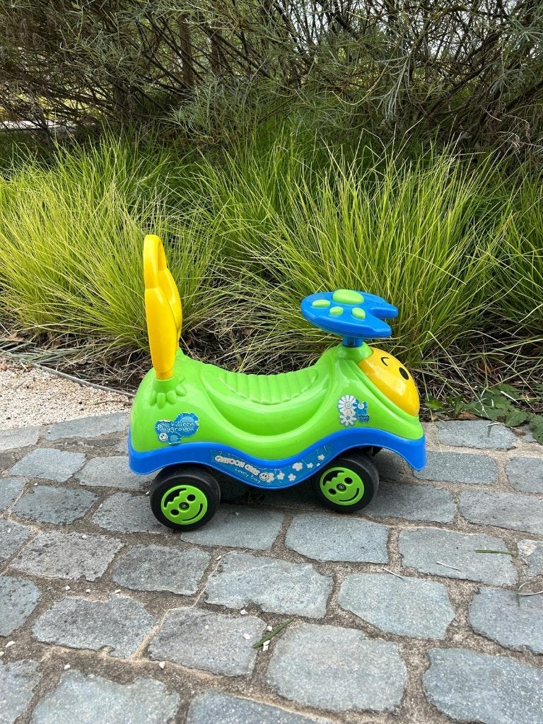 Vrolijke kleurrijke loopauto, Ophalen, Gebruikt, Auto, Met wieltjes