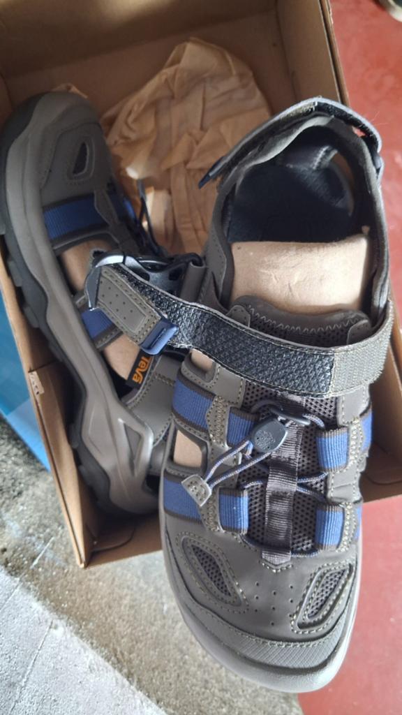 CHAUSSURE TEVA 40, Neuf, Autres types
